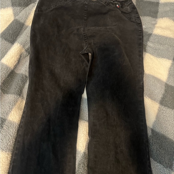 Black straight legged Vintage Tommy Hilfiger jeans. - Picture 3 of 4